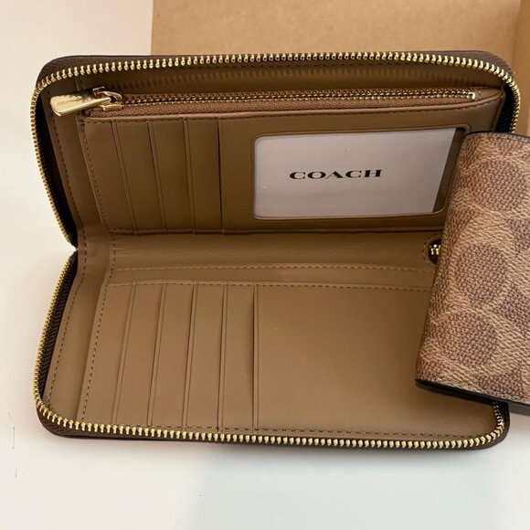 Coach Handbags - new Coach wallet